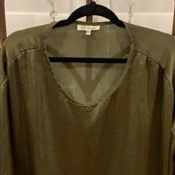 Aunt Wanda tunic - Picture 3 of 11